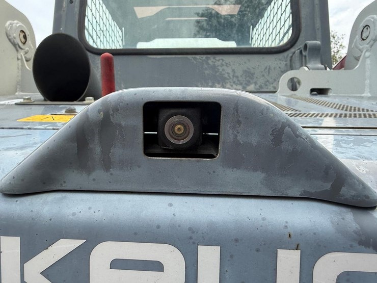2020-takeuchi-tl8-image-17