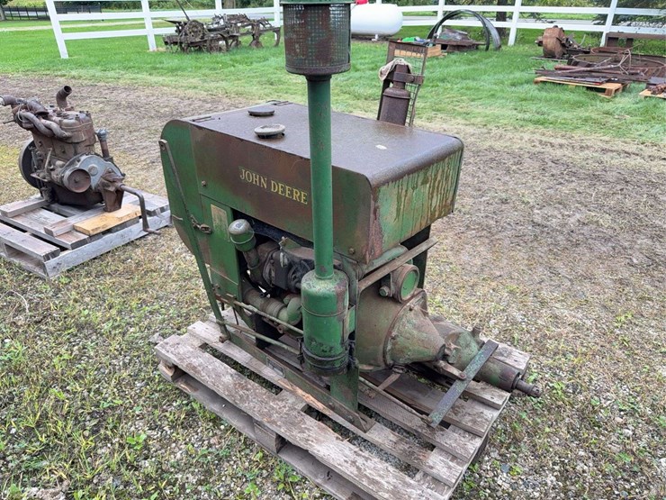 john-deere-luc-image-2