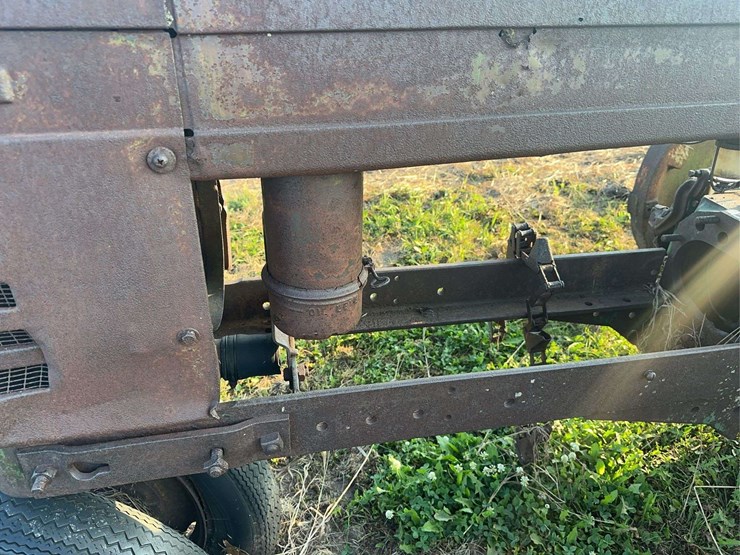 john-deere-b-image-3