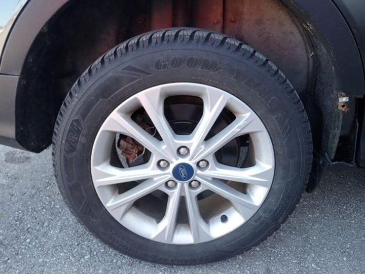 2019-ford-escape-image-57