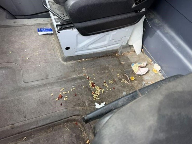 2018-mercedes-benz-sprinter-2500-image-19
