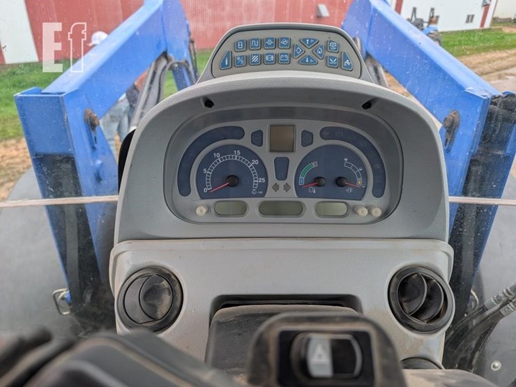 new-holland-t6070-plus-image-19