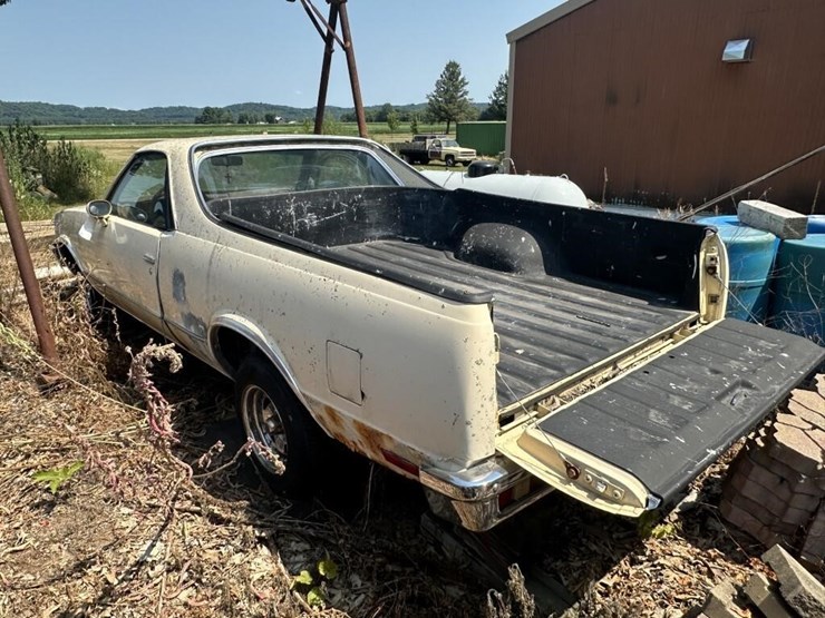chevrolet-el-camino-image-2
