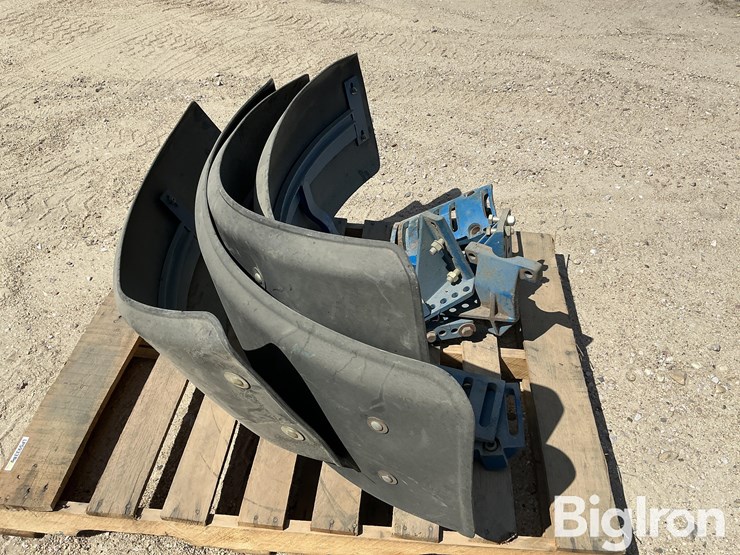 ford-8240-image-4