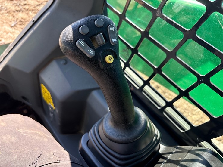 bobcat-t76-image-53