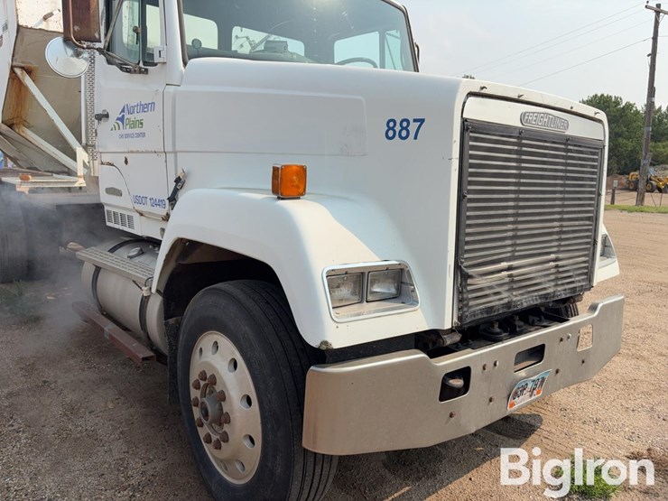 1987-freightliner-flc112-image-12