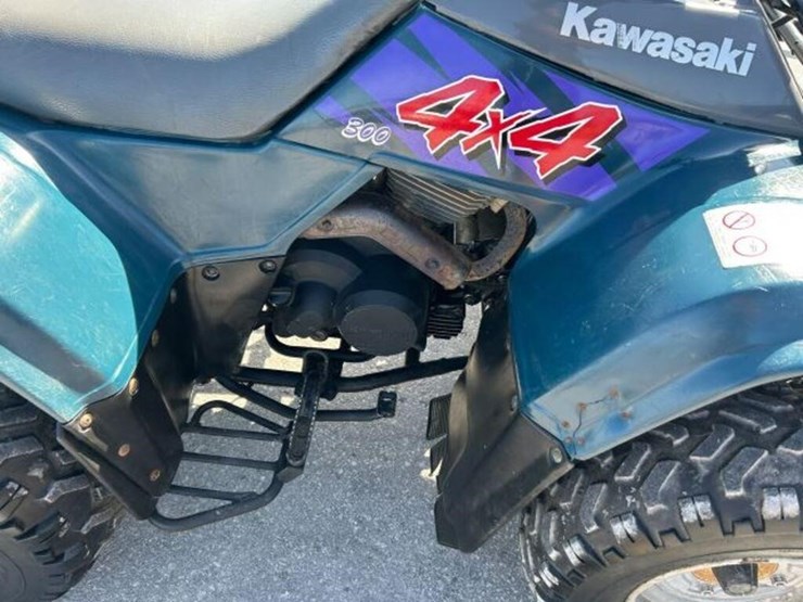 1996-kawasaki-bayou-300-image-21