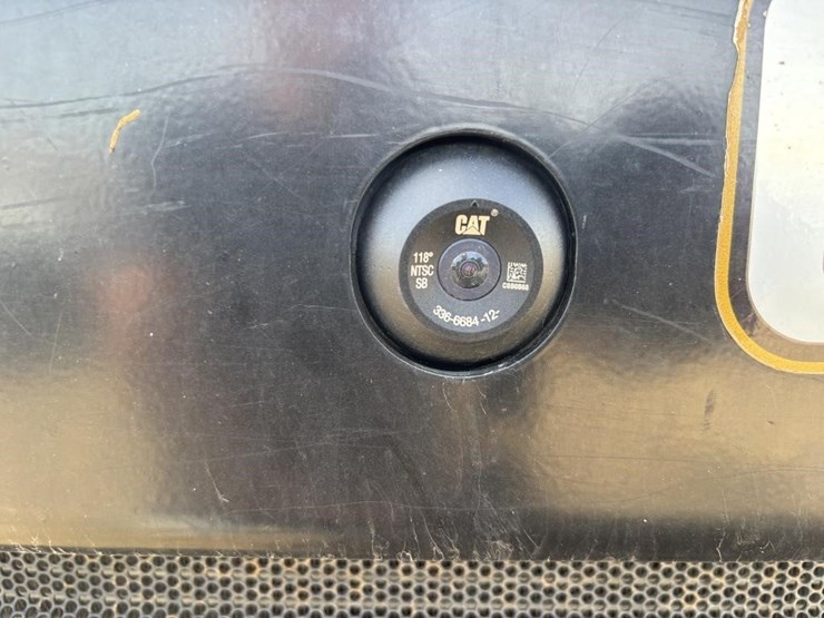 2021-caterpillar-299d3-image-9