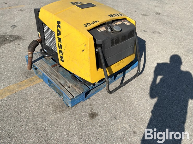 2021-massey-ferguson-730-image-5
