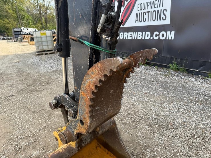 2015-deere-35g-image-9