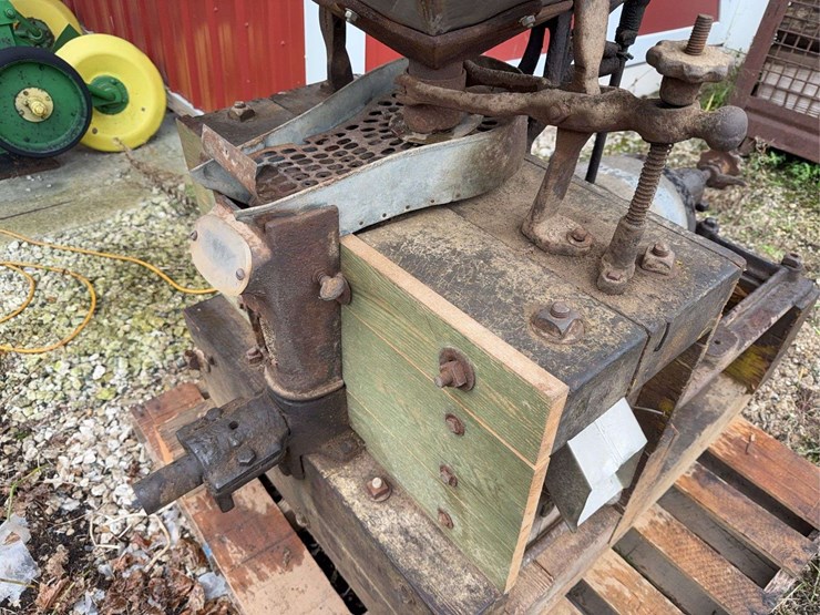 burr-mill-image-3