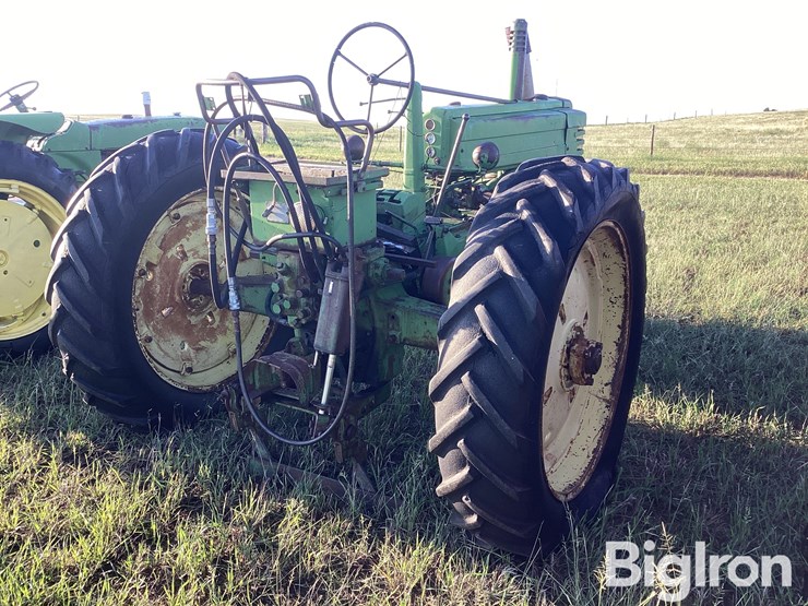 1951-john-deere-model-a-image-5