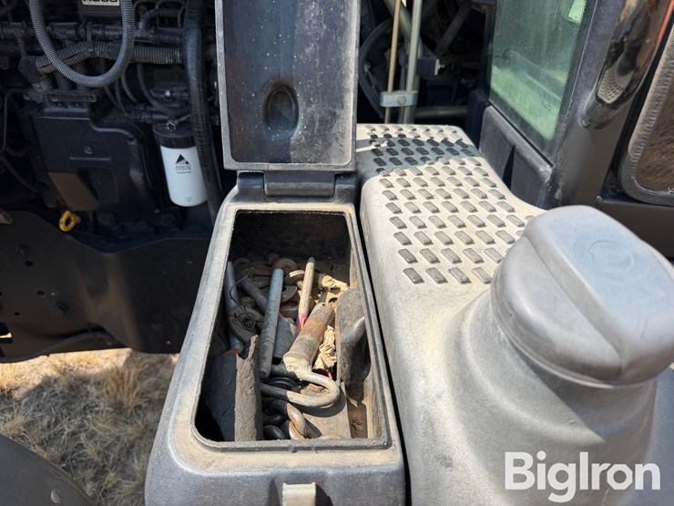 2007-agco-dt180a-image-16