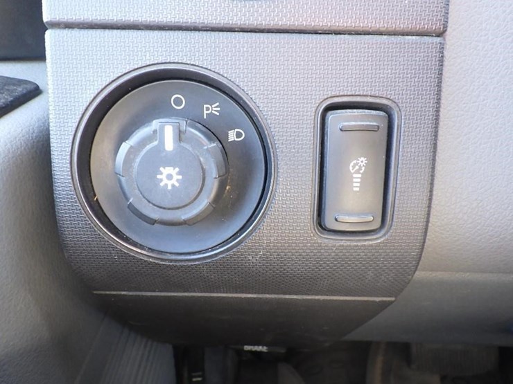 2011-ford-f550-image-66