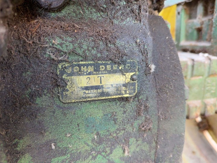 john-deere-4010-image-19