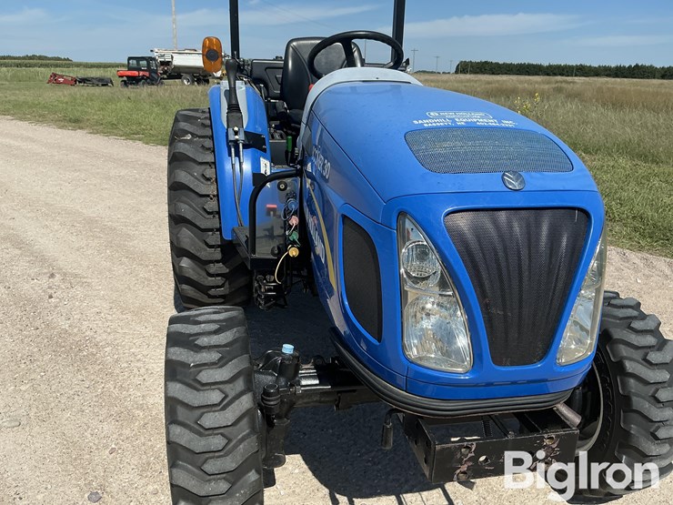 new-holland-boomer-30-image-10