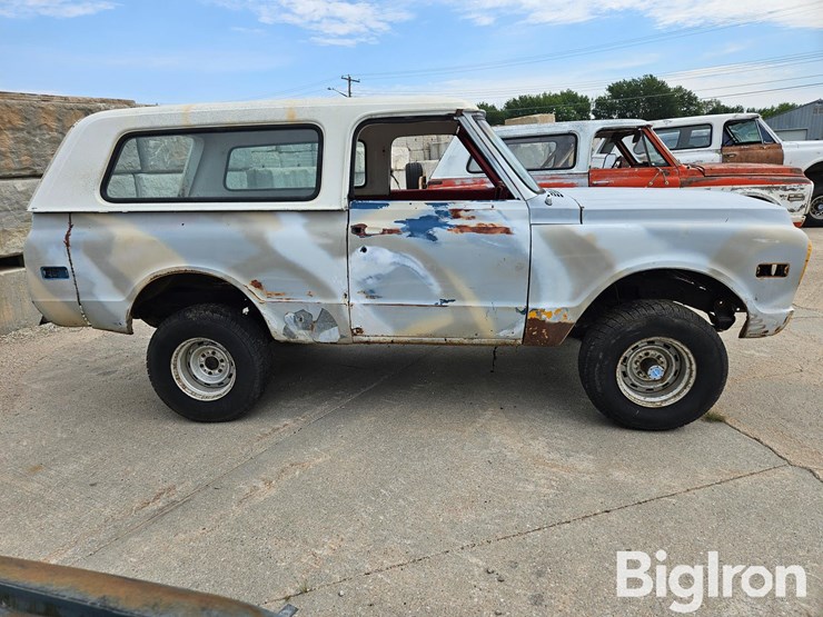 1972-chevrolet-k5-image-4