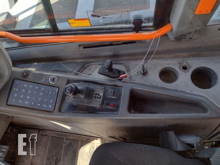 2020-doosan-da30-image-8