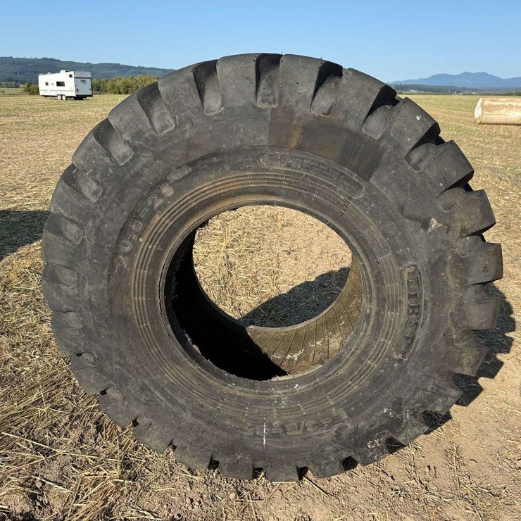 TiBER 20.5-25 Tire