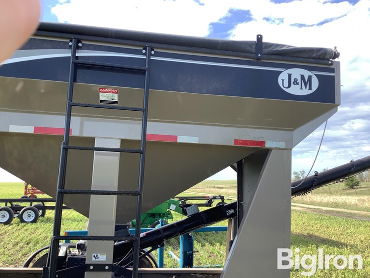 2019-j&m-ec270-image-18