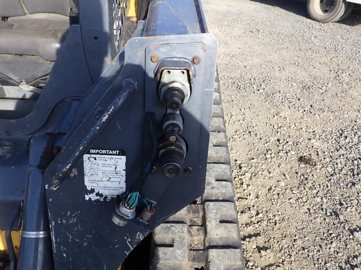 deere-325g-image-11