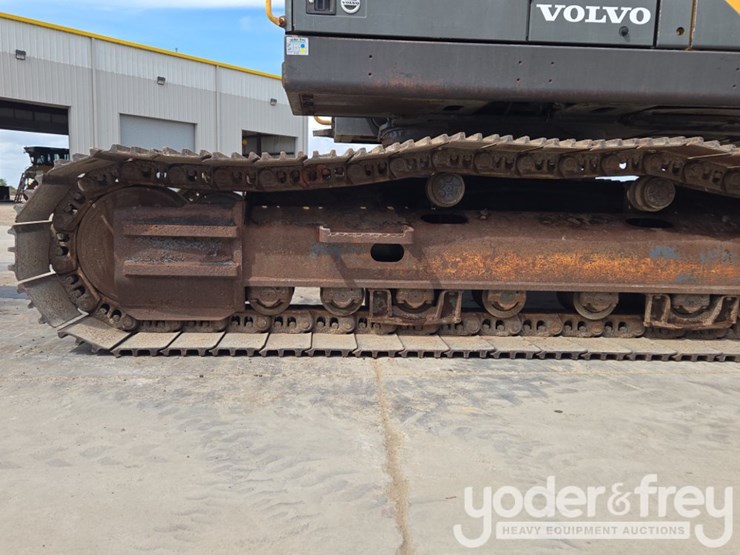 2015-volvo-ec350el-image-9