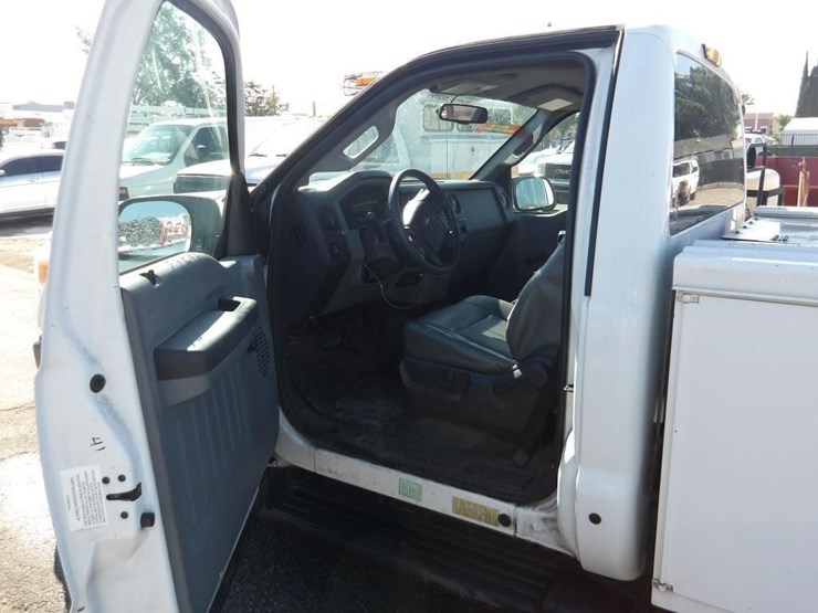 2013-ford-f250-image-13