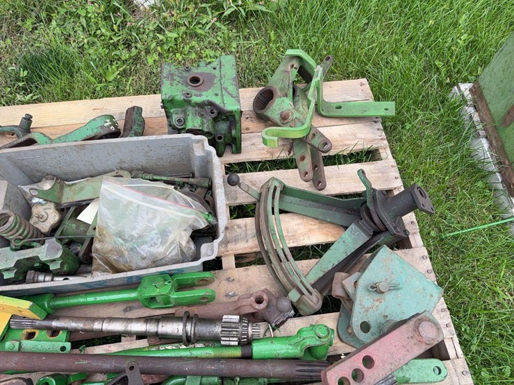 john-deere-dubuque-hydraulic-parts-image-4