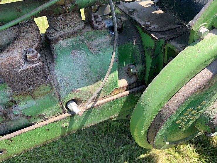 john-deere-h-image-16