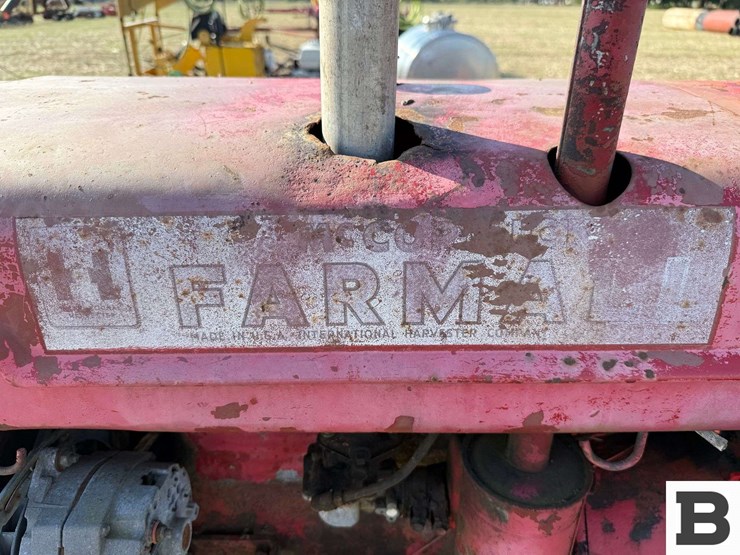 farmall-super-a-tractor-image-14