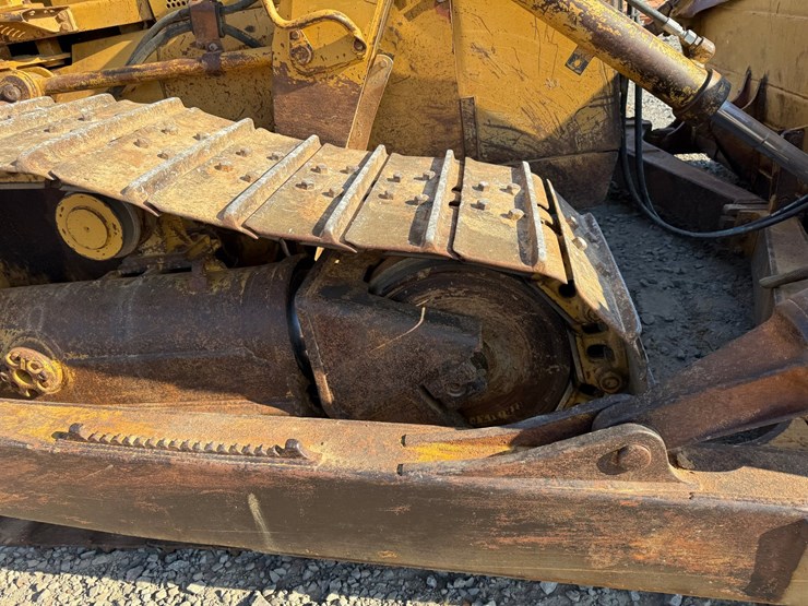 caterpillar-d6m-image-23
