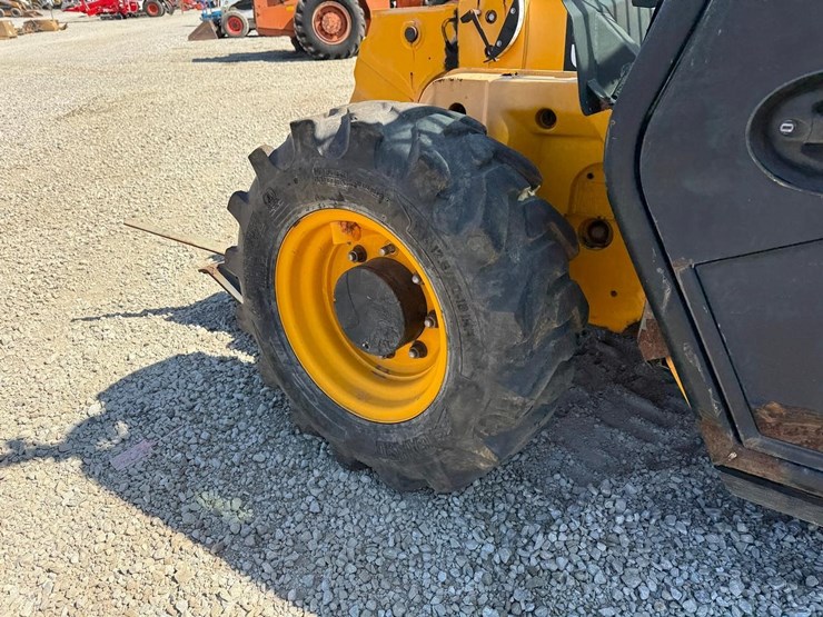 2017-jcb-505-20tc-image-14