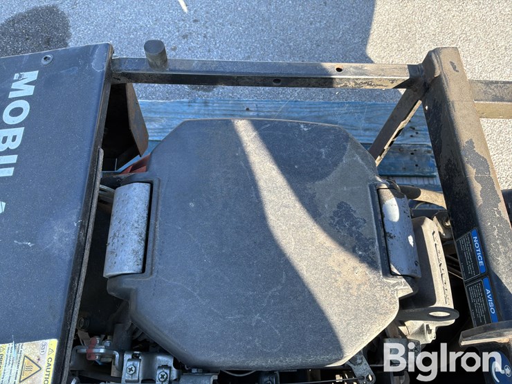 2021-massey-ferguson-730-image-15