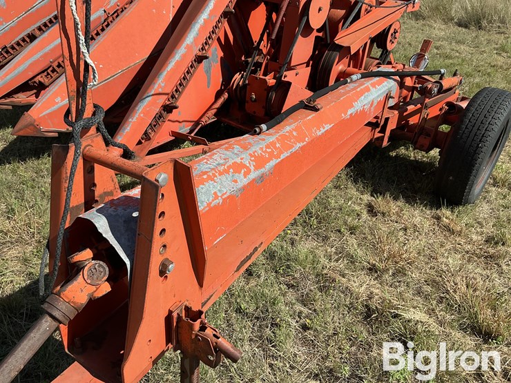 1965-allis-chalmers-780-image-11