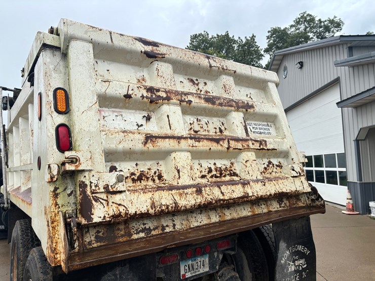 1994-ford-l8000-image-60