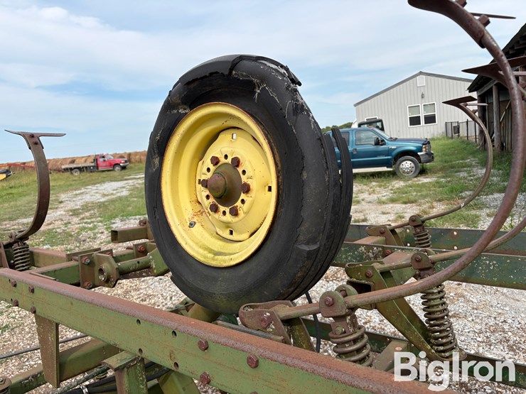 john-deere-1010-image-20