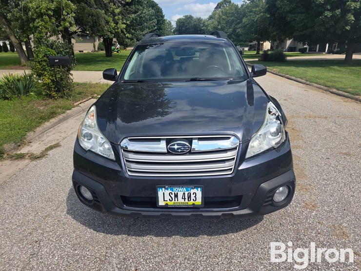 2013-subaru-outback-image-2