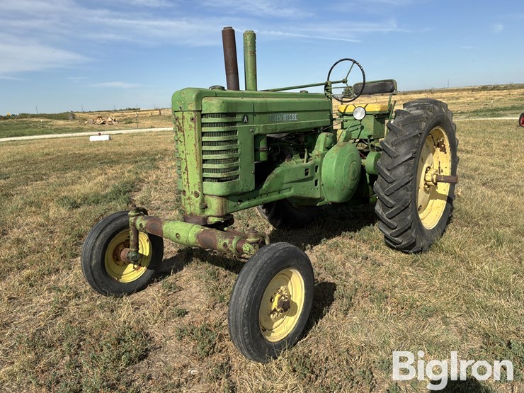 1952-john-deere-model-a-image-1