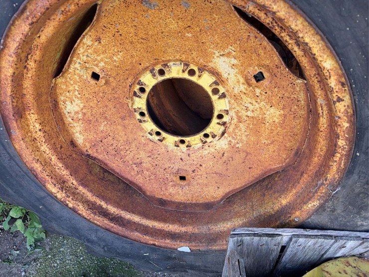 deere-tires-image-2