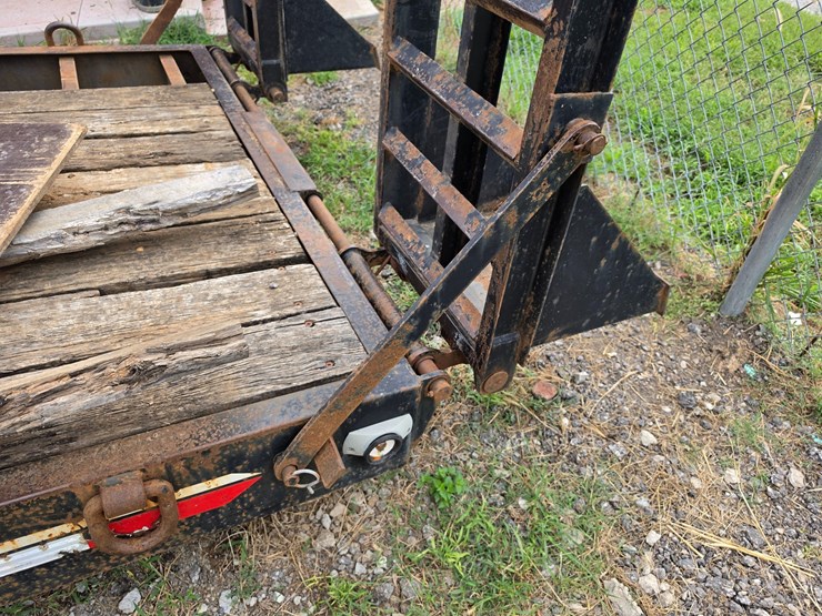 #25423-•-2013-21ft-equipment-trailer-image-14