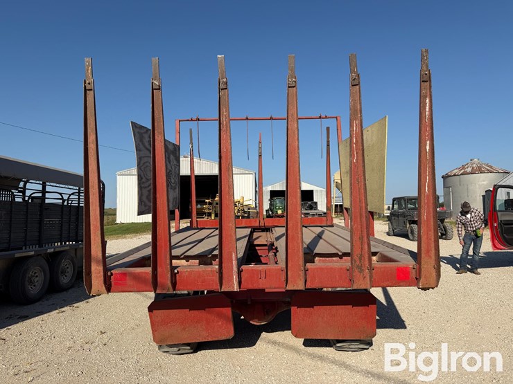 new-holland-1047-image-6