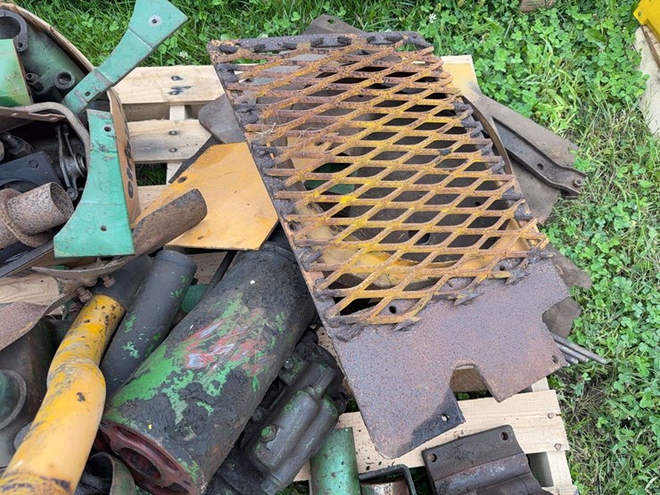 john-deere-dubuque-parts-image-4