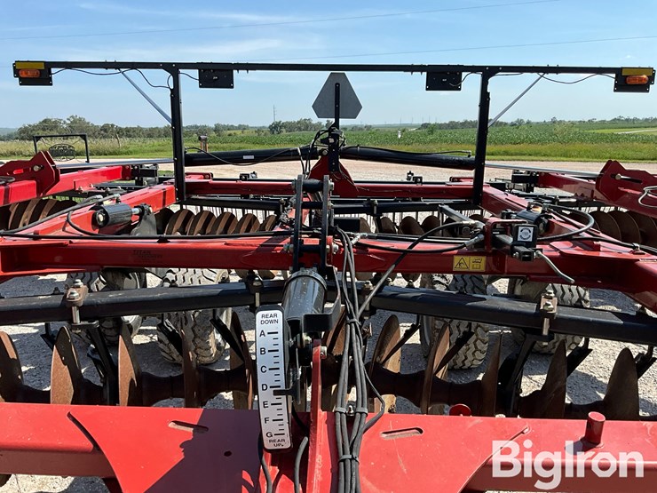 2015-case-ih-375-image-10