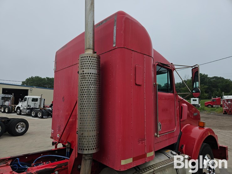 2000-kenworth-t800-image-17