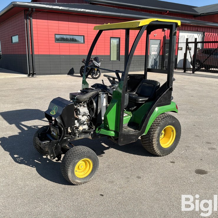 2002 JOHN DEERE 300