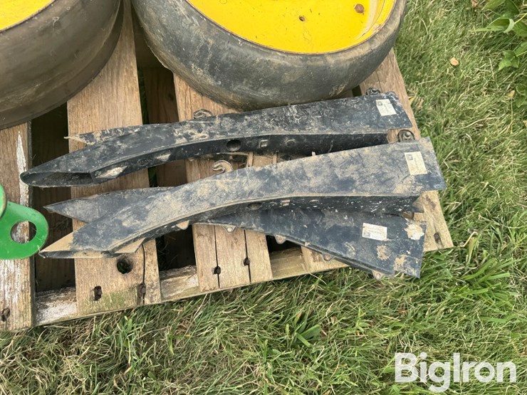 john-deere-1700-image-12