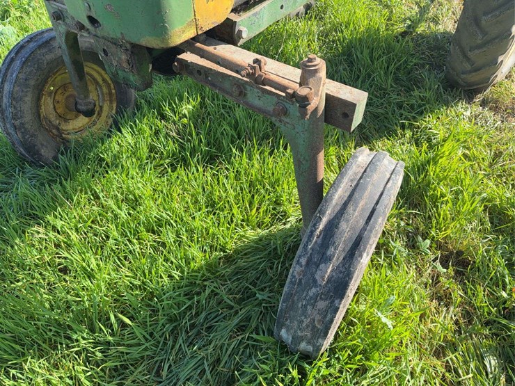 john-deere-420-image-11