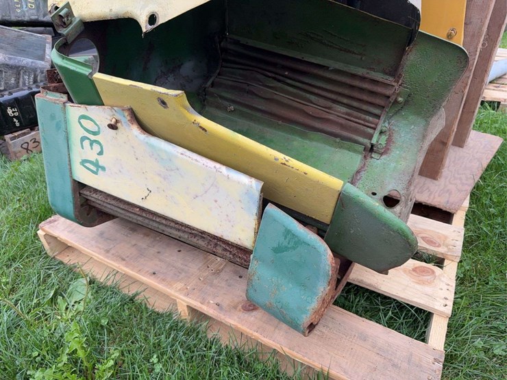 john-deere-530-image-2