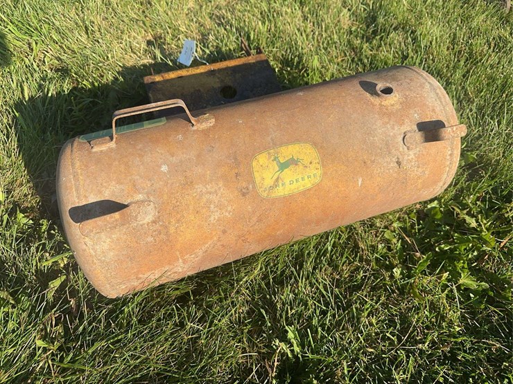 john-deere-air-compressor-image-2