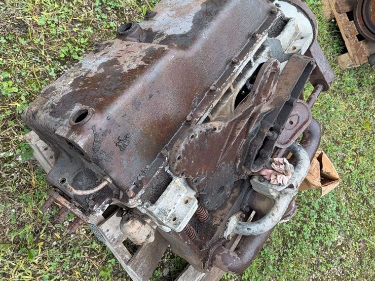 waukesha-model-p-engine-image-2